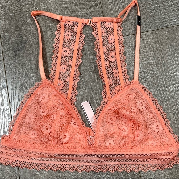 NWOT Victoria's Secret Bralette Lace Size S - Picture 1 of 6